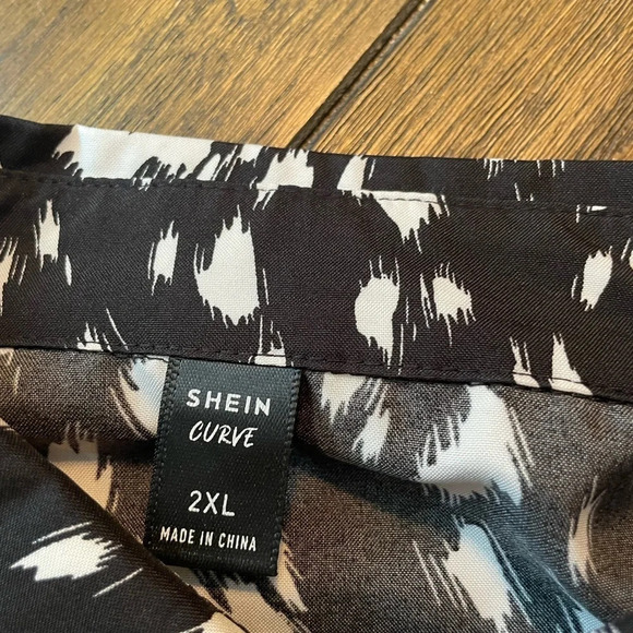 SHEIN New Without Tags All Over Print Ruffle Trim Belted Dress 2XL - Picture 6 of 7